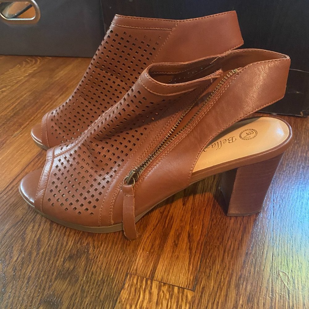 Brown Wedges